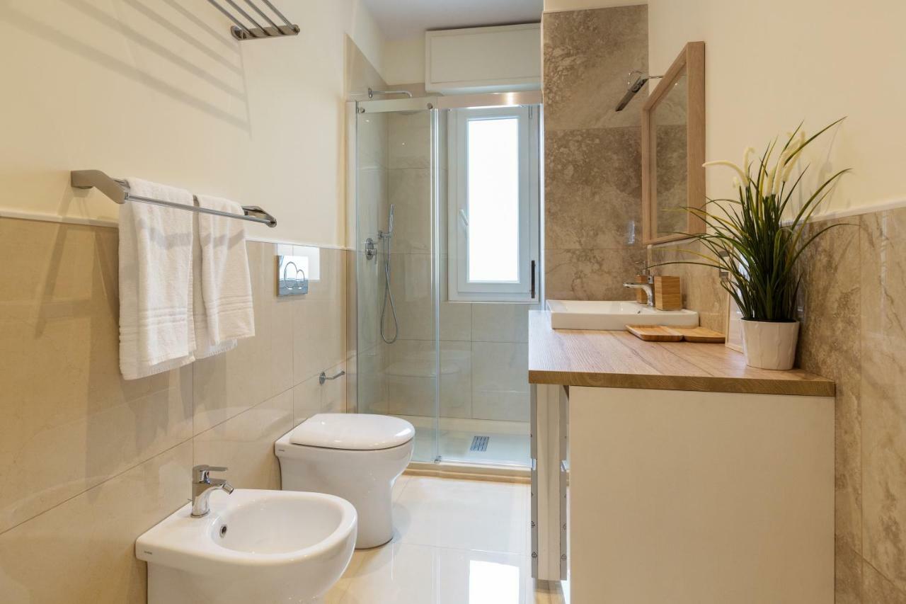 Cinque Terre The Square Apt - Two Bathrooms La Spezia Exterior photo